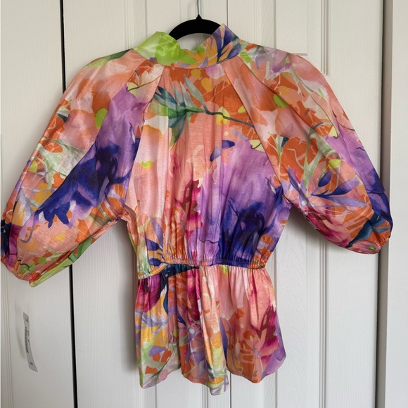 Love highlight Floral Multicolor Women's Top size small - Picture 2 of 4